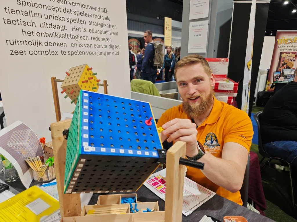 Tom met spelconcept 'de kubus'